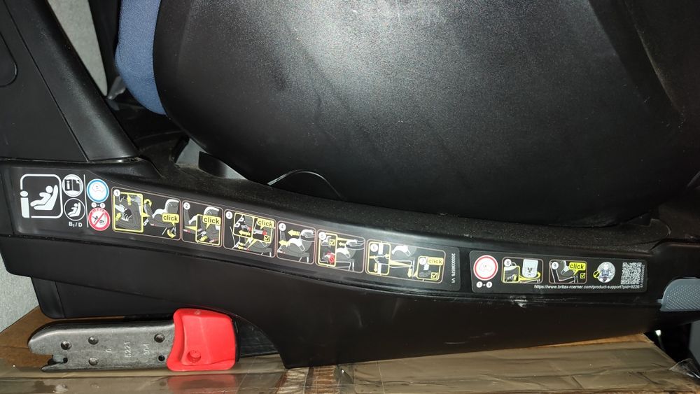 Scaun auto Britax rotativ pentru copii cu baza inclusa Dualfix M Plus i-size