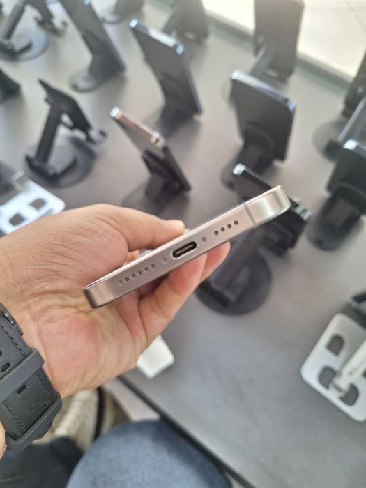 SKIDKA 5% Iphone 15 Pro Max 256 gb Natural Titanium