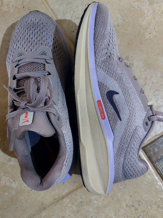 Маратонки Nike, 37,1/2
