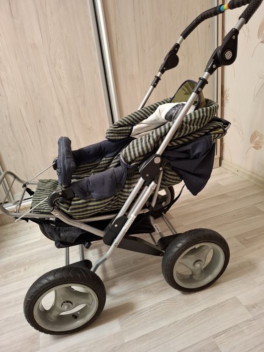Коляска детская (с переноской)
