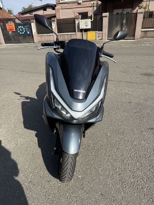 Honda PCX 125 model 2025 cu grantie
