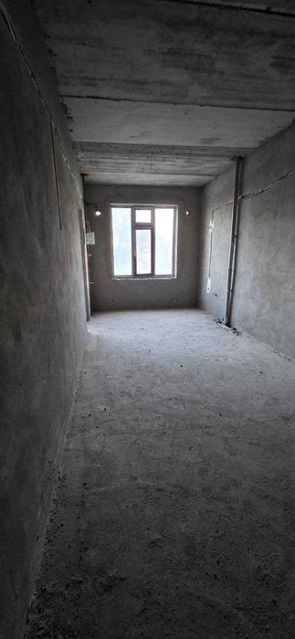 Шахар марказида жойлашган 2 хонали уй сотилади