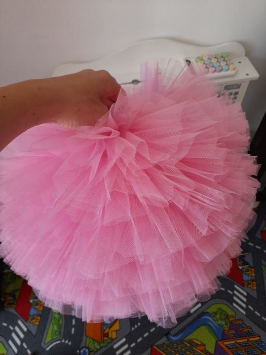 Fusta tulle mărimea 104