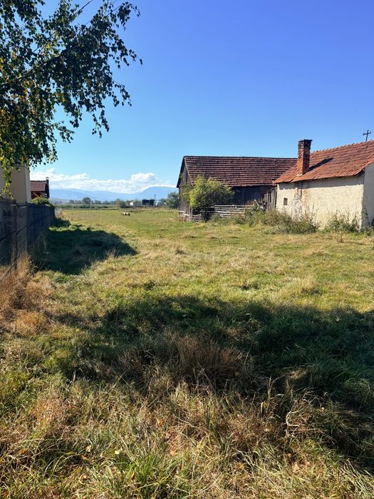 Casa + teren Mărcus  25 km de Brașov
