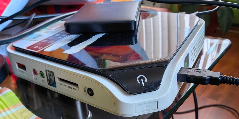 Настолен компютър Acer Aspire Revo R3600 Atom N230 1.6GHz 2GB 160GB