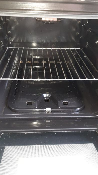 Продам газ плиту