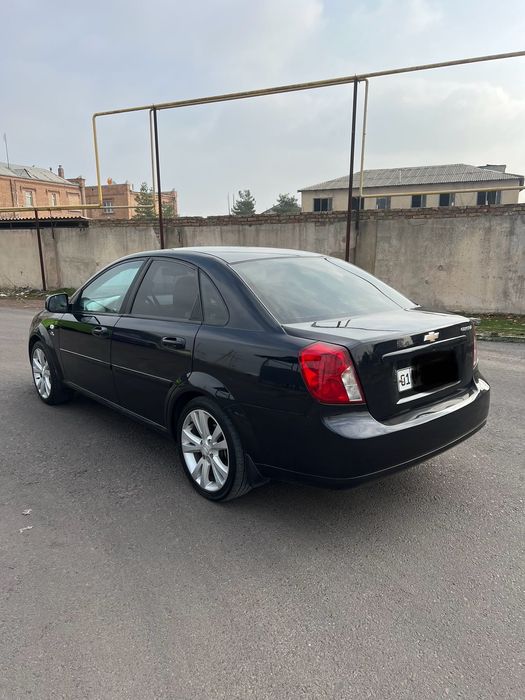 Lasetti jentra gaz-benzin