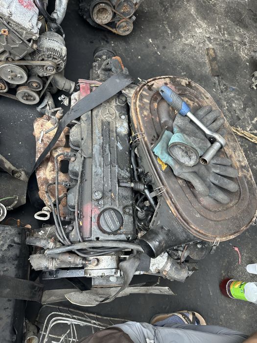 mercedes-benz  Мерседес двигатель