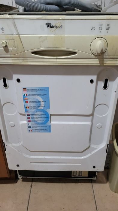Работеща миялна Whirlpool