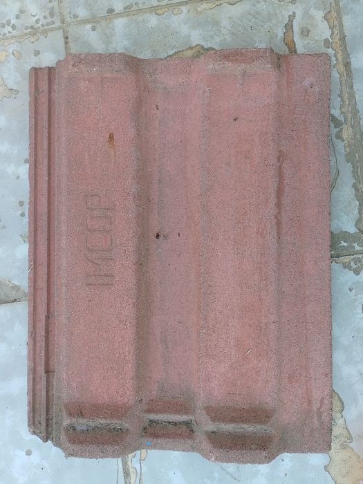 Vând țiglă,(ciripă)