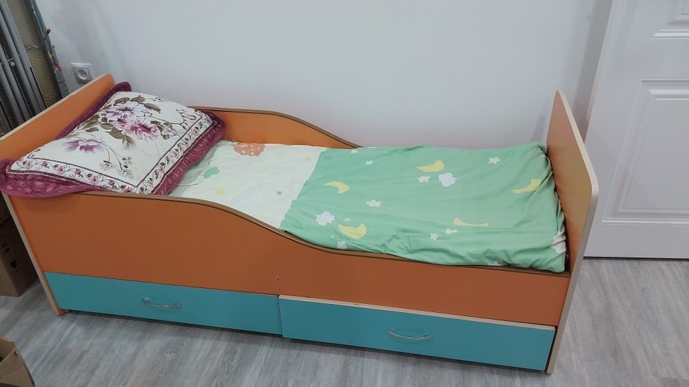 Кровать детская  160см
