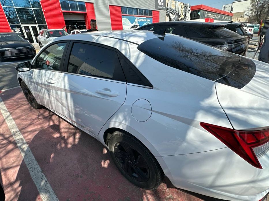 Hunday elantra sotiladi. 2022 yilda ishlab chiqarilgan