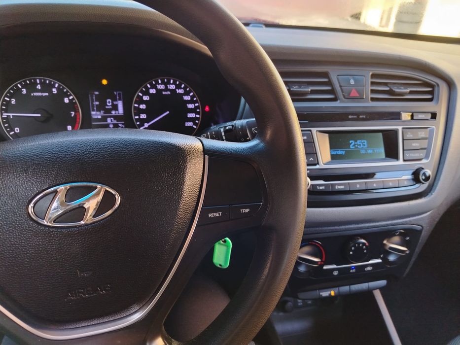 Vând mașină: Hyundai i20, an 2018, Motor 1,2 benzina - 162,115 Km
