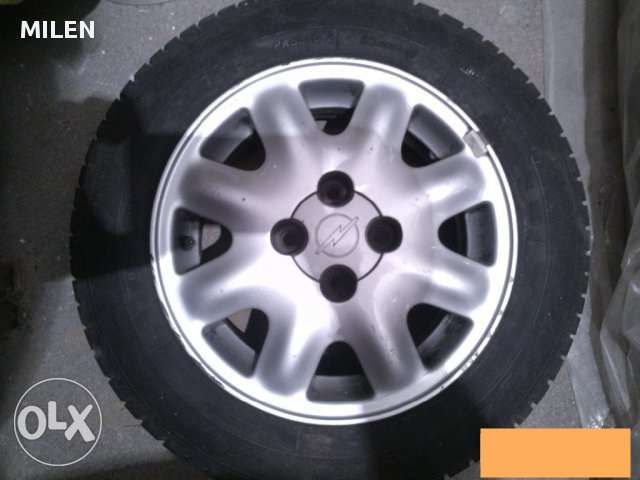 Гуми и джанти Debica 175/65R14' за Opel