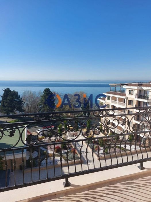 Продава се Тристаен апартамент в Несебър - 108 кв.м за 2196 €/кв.м - Снимка #2