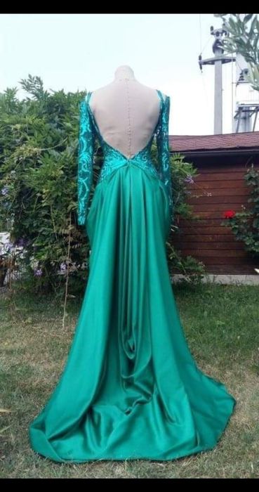 rochie de seara smarald  paiete | spate gol | trena | slit | designer local | marime s