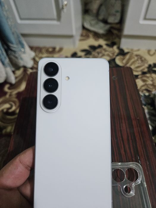 Samsung s26  512