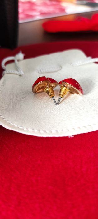 Четири модела нови обици