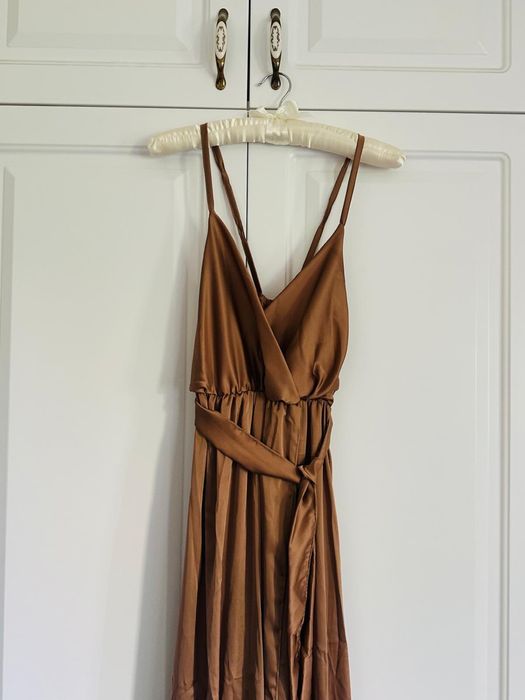 Rochie lunga , noua , eleganta masura S/M, cu cordon in talie