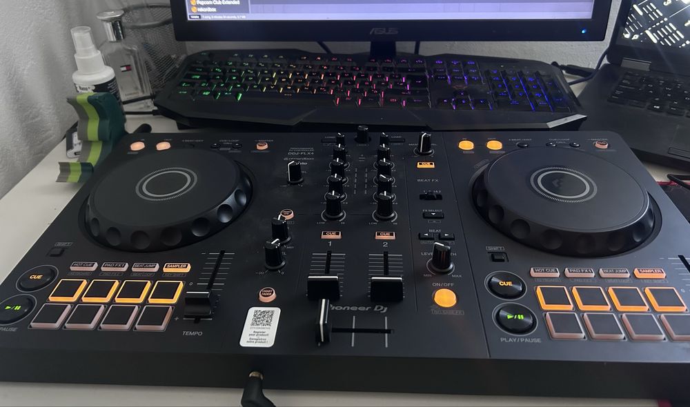 Pioneer FLX4 (cu garanție)