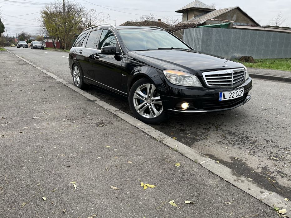 Mercedes-Benz  c180