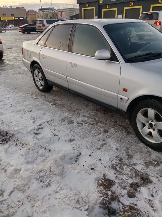 Машина ауди а6 с4