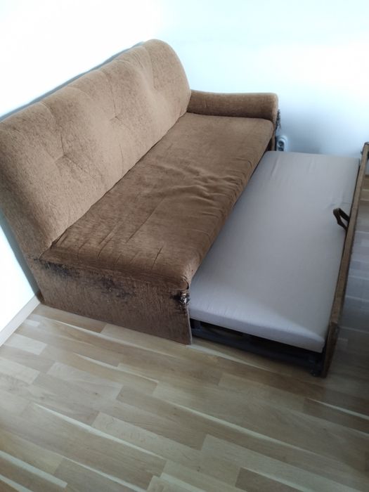 Ъглов диван-спалня и ракла