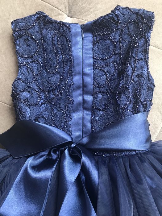 Налична ! Рокля Unique , 4-5 г.