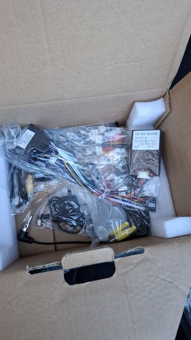 Мултимедиа за Mercedes E/CLS/C    Cllas