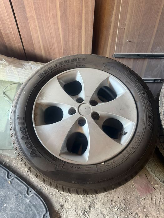 Диска с шиной почти новый 1 ай тағылған