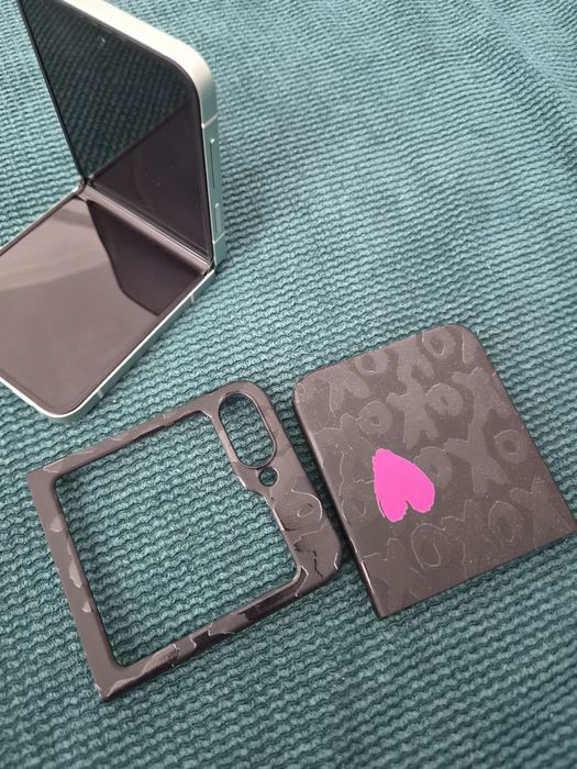 Samsung Z Flip 6