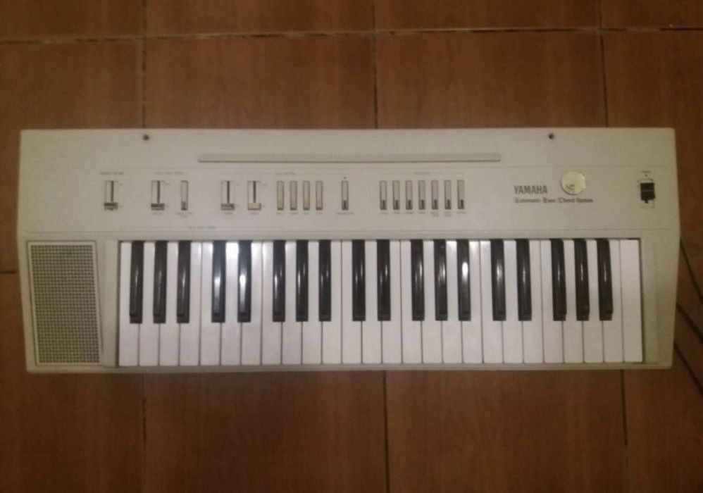 Yamaha PS-10.