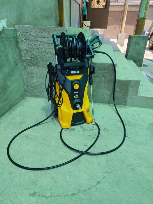 210 бар. Распродажа Карчер с барабаном