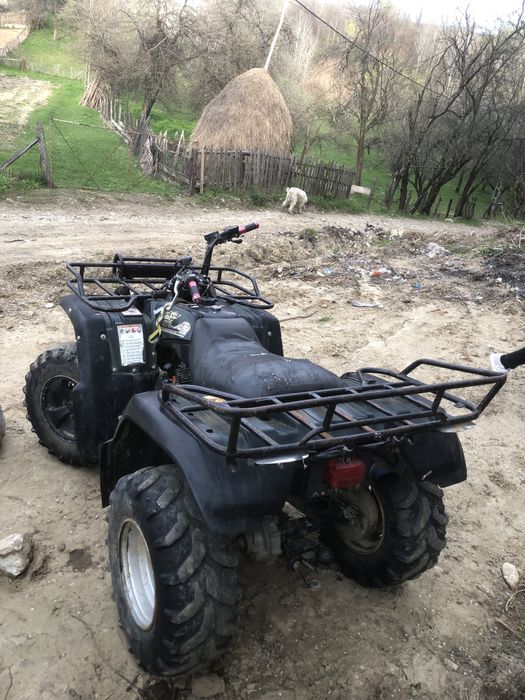 Vand yamaha kodiak 400cc 4x4 citit descrierea