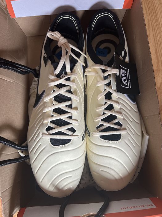 Оригинални Бутонки Nike Legend 10 Elite Ag-Pro