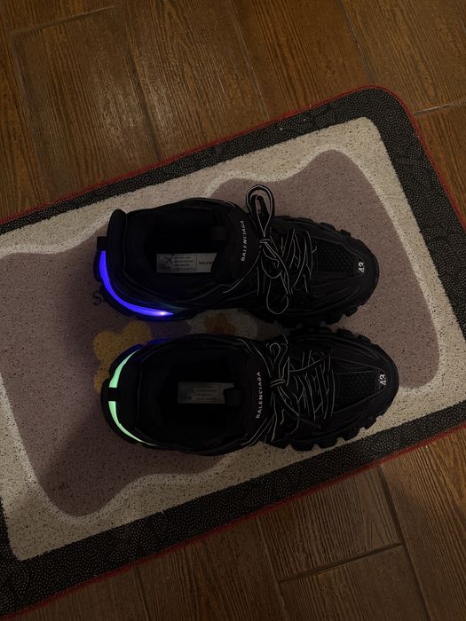 Balenciaga track cu led