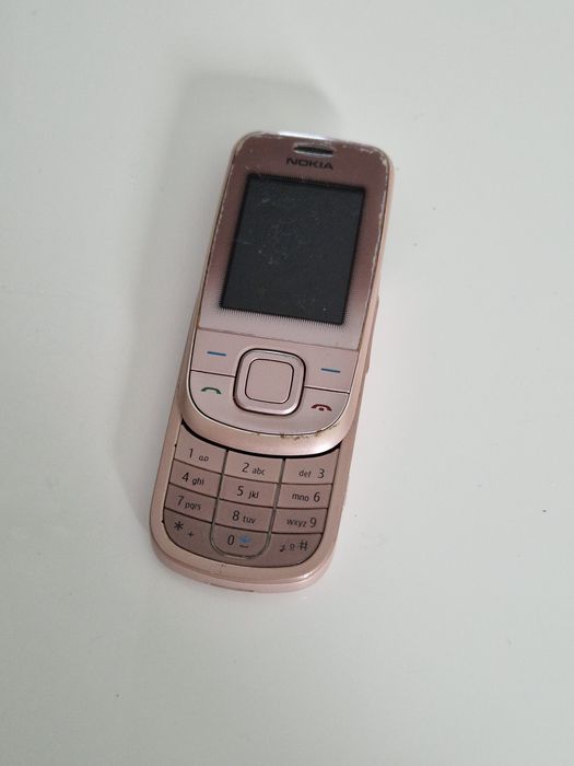 Telefon pe sina Nokia