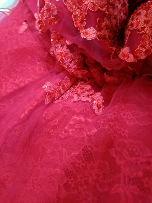 продам или сдам на прокат платье