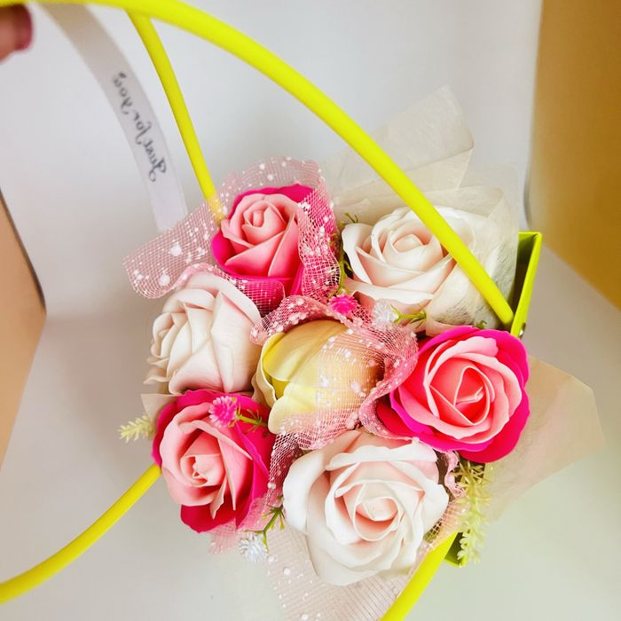 Буквет от сапунени рози за свети Валенти,8 март,Рожден ден,имен ден