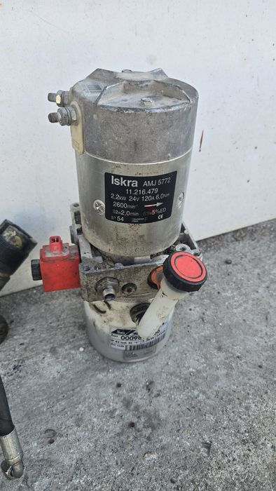 Части за стакер палетна количка