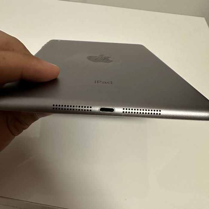 iPad Mini (2012)