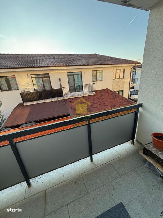 Apartament 3 camere decomandate, etaj 1, zona Sesul de Sus