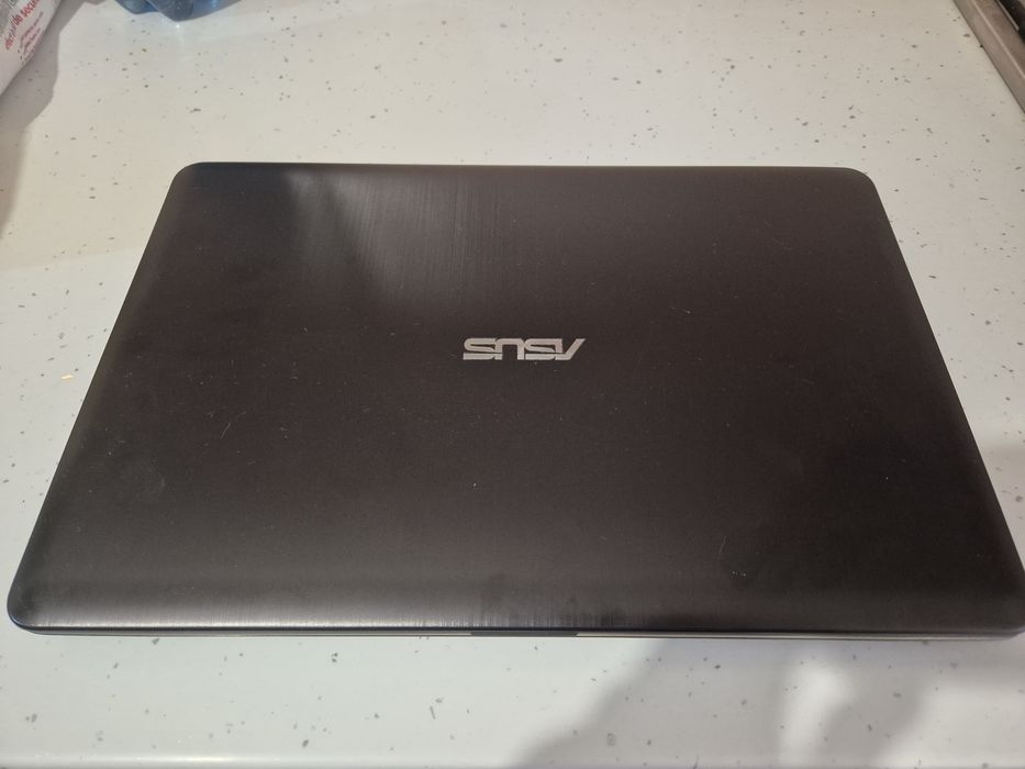 Laptop Asus A541U