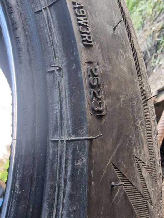 Anvelopă 255/45R20 marca Bridgestone, DOT 2023,6.5 mm