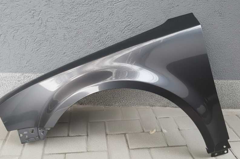 Aripa Fata Stanga VW Passat B5.5 2004-2005 Vopsita Gri Inchis