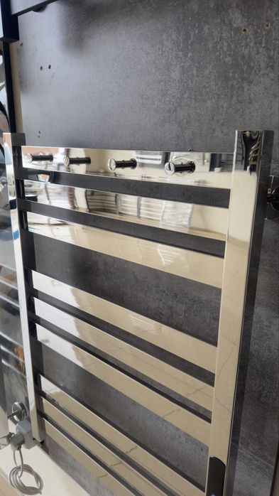 Полотенцесушитель электрический METRIX от производителя.