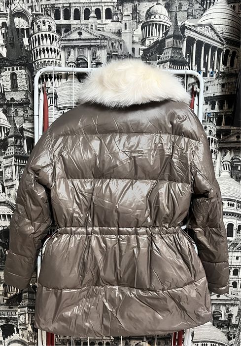 Продам куртку-пуховик натуралка