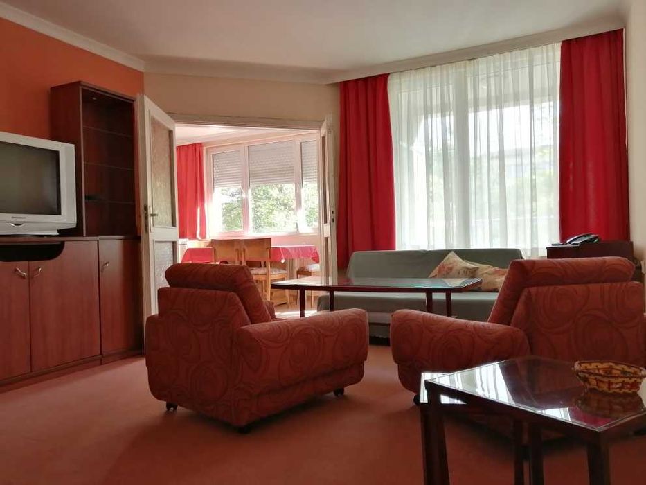 Дава се под наем Двустаен апартамент в София, Борово - 92 кв.м за 433.5 € - Снимка #2