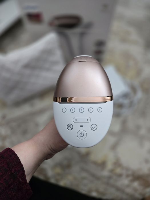 Epilator Philips IPL seria 9000