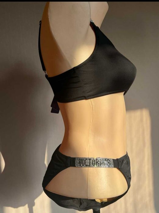 Продам купальник шикарный